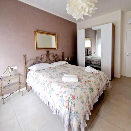 Olivella21 Luxury Apartment Montesanto Неаполь Экстерьер фото