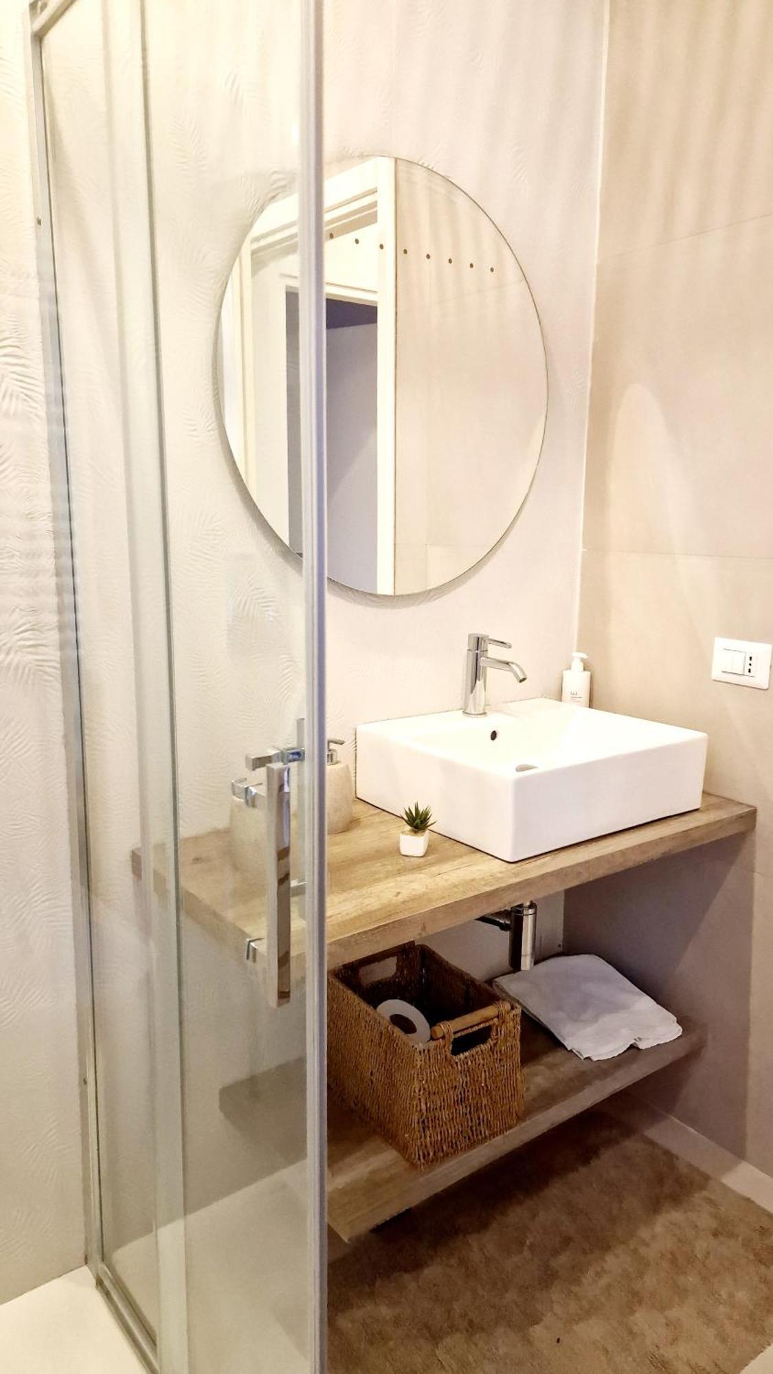 Olivella21 Luxury Apartment Montesanto Неаполь Экстерьер фото